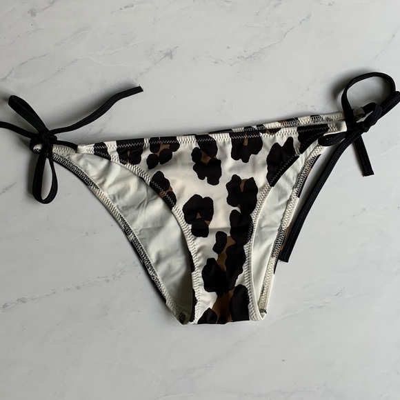 Solid & Striped Charlotte Bottom Bikini - Picture 1 of 5